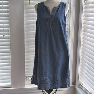 Christopher & Banks sleeveless chambray  blue stitch detail size S dress